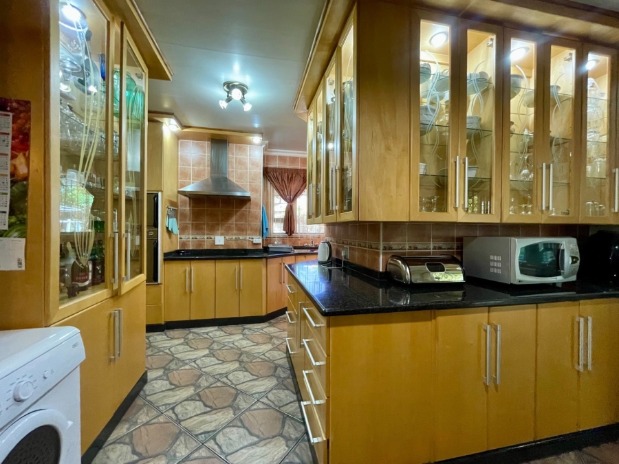 3 Bedroom Property for Sale in Flimieda North West